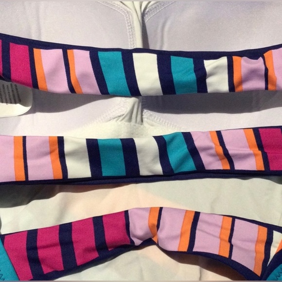 $153 MSRP NWOT Trina Turk Catch A Wave Removable Halter Strap One Piece Swimsuit - Picture 11 of 17